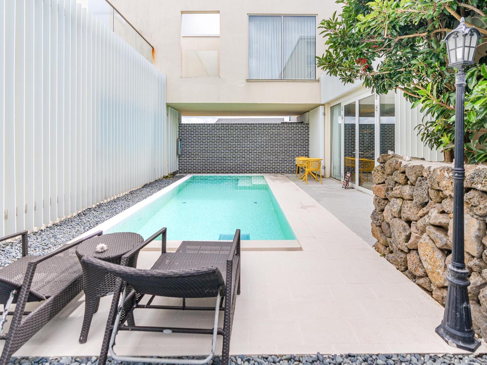 Boutique Pool Villa Namib Jeju Eksteriør billede
