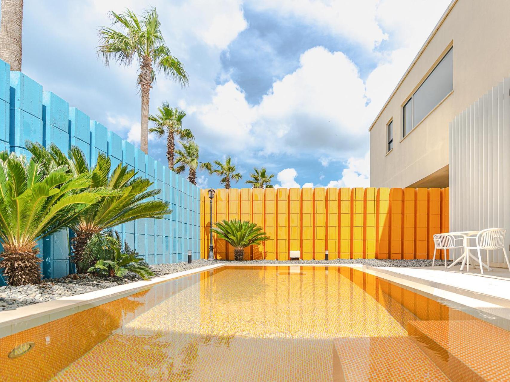 Boutique Pool Villa Namib Jeju Eksteriør billede