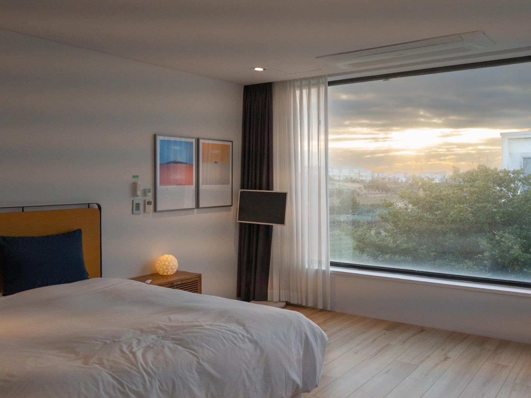 Boutique Pool Villa Namib Jeju Eksteriør billede