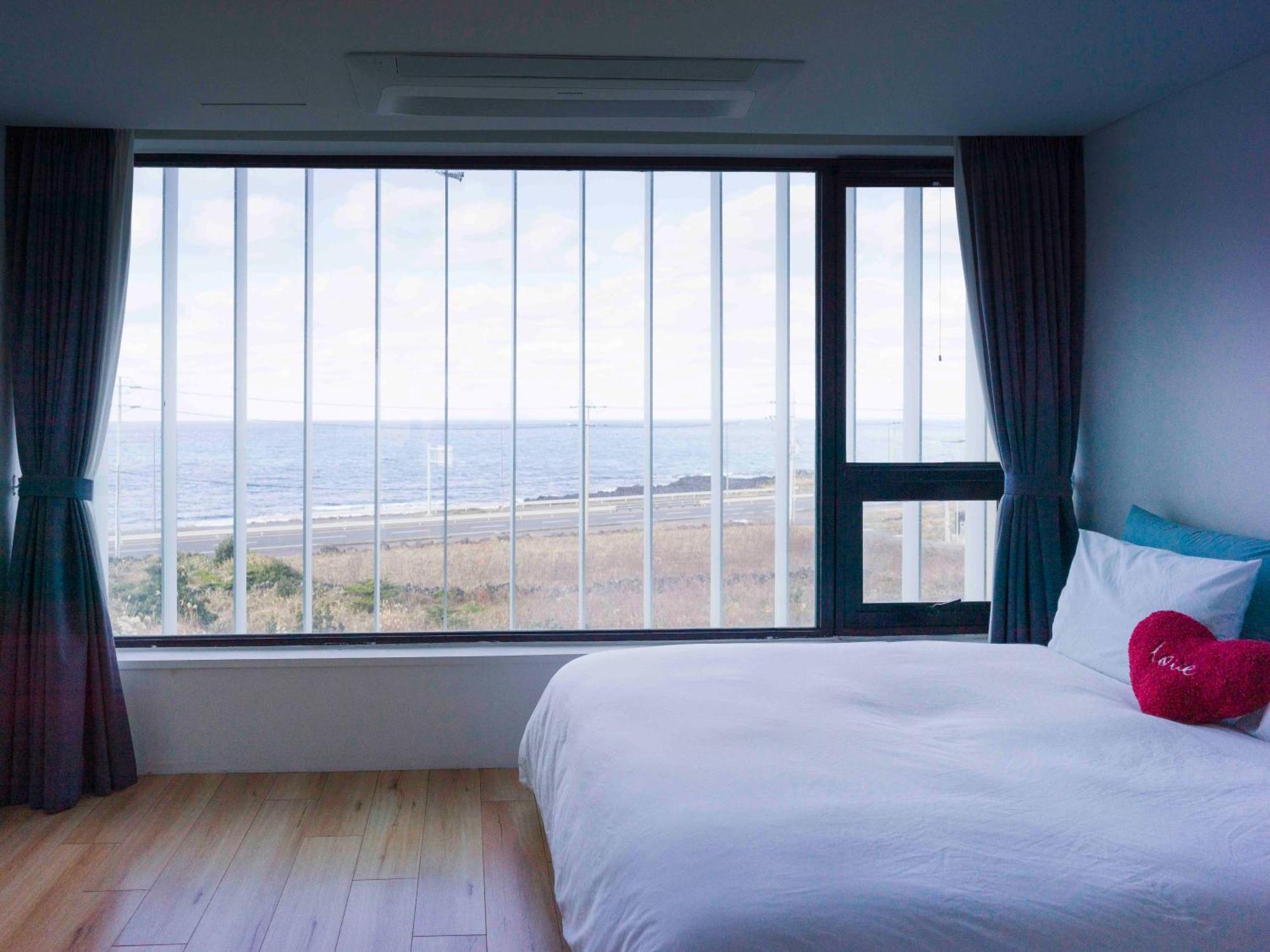 Boutique Pool Villa Namib Jeju Eksteriør billede